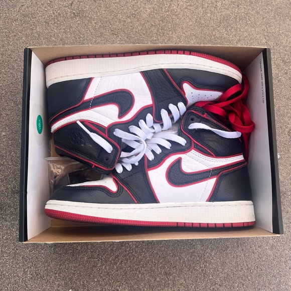 Nike air Jordan 1 high “bloodline” - Picture 1 of 6
